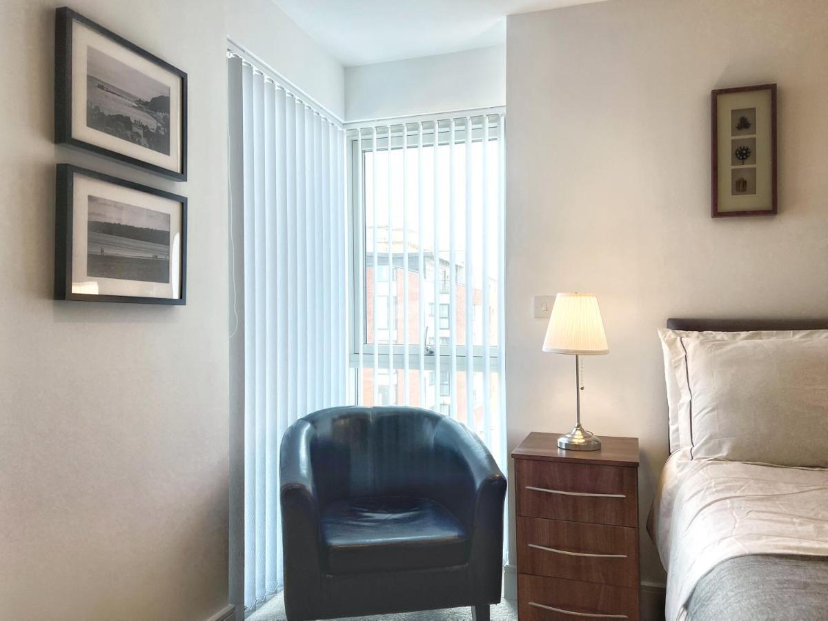 Elegant And Bright Seaside Apt In Swansea Marina エクステリア 写真