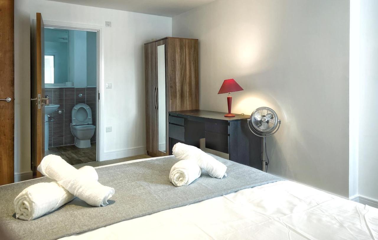 Elegant And Bright Seaside Apt In Swansea Marina エクステリア 写真