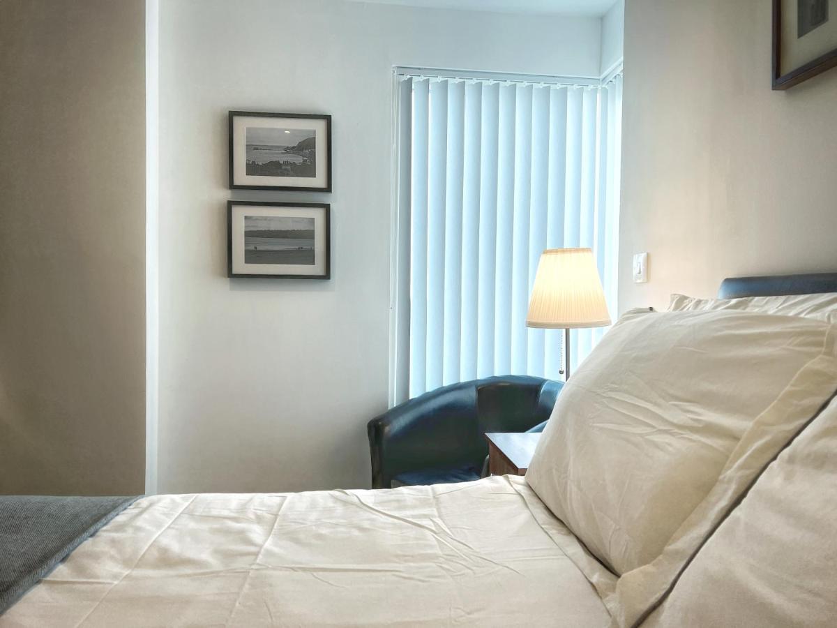 Elegant And Bright Seaside Apt In Swansea Marina エクステリア 写真